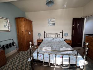 Bedroom- click for photo gallery